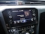 Volkswagen Passat Variant 1.5 TSI Elegance Business R | Automaat | Trekhaak | Navigatie | Stoelverwarming | Apple carplay | Parkeersensoren voor en achter | Climate control | Keyless entry en start