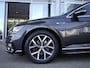 Volkswagen Passat Variant 1.5 TSI Elegance Business R | Automaat | Trekhaak | Navigatie | Stoelverwarming | Apple carplay | Parkeersensoren voor en achter | Climate control | Keyless entry en start