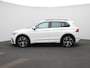 Volkswagen Tiguan 1.4 TSI eHybrid R-Line Business+ 245 PK | Automaat | R-Line | Trekhaak | Panoramadak | Stoelverwarming | Stuurwielverwarming | 360 Camera | Navigatie Discover PRO (Groot Scherm) | Keyless |