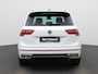 Volkswagen Tiguan 1.4 TSI eHybrid R-Line Business+ 245 PK | Automaat | R-Line | Trekhaak | Panoramadak | Stoelverwarming | Stuurwielverwarming | 360 Camera | Navigatie Discover PRO (Groot Scherm) | Keyless |