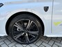 Peugeot 308 Sw 1.2 Hybrid 136pk e-DCS6 GT | Navigatie | Panoramisch schuif-/kanteldak | LED matrix | Focal | Parkeersensoren | 360 camera |