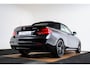 BMW 2-Serie Cabrio 220i High Executive Edition M Sport - Cruise Control - Park Assistant - Stuurwielrand verwarmd - HiFi - verwarmde voorstoelen - PDC voor/achter - Achteruitrijcamera - Windscherm - Middenarmsteun voor -