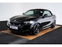 BMW 2-Serie Cabrio 220i High Executive Edition M Sport - Cruise Control - Park Assistant - Stuurwielrand verwarmd - HiFi - verwarmde voorstoelen - PDC voor/achter - Achteruitrijcamera - Windscherm - Middenarmsteun voor -