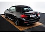 BMW 2-Serie Cabrio 220i High Executive Edition M Sport - Cruise Control - Park Assistant - Stuurwielrand verwarmd - HiFi - verwarmde voorstoelen - PDC voor/achter - Achteruitrijcamera - Windscherm - Middenarmsteun voor -