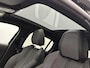 Peugeot 208 GT Hybrid 136pk Automaat | Navigatie | Panoramadak | Camera v+a | Climate Control | Adaptieve Cruise Control | Parkeersensoren v+a | Armsteun | Keyless | Full Led koplampen | Dodehoeksensor| Half lederen sportstoelen | Bluetooth | Apple CarPlay / Android Auto | DAB+ radio | Donker getint glas | 17" lichtmetalen velgen |