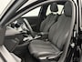 Peugeot 208 GT Hybrid 136pk Automaat | Navigatie | Panoramadak | Camera v+a | Climate Control | Adaptieve Cruise Control | Parkeersensoren v+a | Armsteun | Keyless | Full Led koplampen | Dodehoeksensor| Half lederen sportstoelen | Bluetooth | Apple CarPlay / Android Auto | DAB+ radio | Donker getint glas | 17" lichtmetalen velgen |