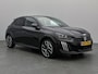 Peugeot 208 GT Hybrid 136pk Automaat | Navigatie | Panoramadak | Camera v+a | Climate Control | Adaptieve Cruise Control | Parkeersensoren v+a | Armsteun | Keyless | Full Led koplampen | Dodehoeksensor| Half lederen sportstoelen | Bluetooth | Apple CarPlay / Android Auto | DAB+ radio | Donker getint glas | 17" lichtmetalen velgen |