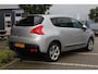 Peugeot 3008 1.6 VTi Première