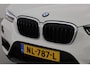 BMW X1 sDrive20i Centennial High Executive | Pano | HUD | Afn. Trekhaak | Camera | Adapt. Cruise | Navi