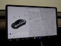 Tesla Model 3 Performance AWD 513pk 0-100 in 3,4 sec! Lmv-20" FSD-Comp.3 AutoPilot Carbon-Spoiler Premium-HiFi Pano.dak Camera Leer Adaptive-Cruise+Stop&Go PDC Wifi Ecc Dual Motor Long Range 75kWh Stoel en achterbank verwarming Keyless Camera Navi LED ACC DAB Voorverwarmen interieur en Keyless via App One-Pedal-Drive Rode Remklauwen Origineel Nederlandse auto! Nieuwprijs €65.680 Garantie op Accu/Motor tot 21-12-2027 max 192.000km