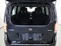 Mercedes-Benz V-klasse 300d L3 AMG Exclusive | Taxi | 6-zits | Luchtvering | Rij-Assistentie | Stoelventilatie | Stoelgeheugen | 360 camera |