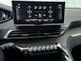 Peugeot 5008 SUV GT 130 pk Automaat | Navigatie | Achteruitrijcamera | Voorstoelen Verwarmd | Full-LED Koplampen | Keyless Entry/Start | 2 stoelen op derde rij | Elektrische Achterklep met Sensor | Dodehoek Detectie | Adaptieve Cruise Control | 18" Lichtmetalen Velgen | Apple Carplay/Android Auto |
