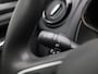 Renault Clio Estate 0.9 TCe 90Pk Limited | Apple & Android Carplay | Navigatie | Parkeersensoren Achter | Trekhaak | Privacy Glass | Airco | Cruise Control & Snelheidsbegrenzer |