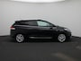 Renault Clio Estate 0.9 TCe 90Pk Limited | Apple & Android Carplay | Navigatie | Parkeersensoren Achter | Trekhaak | Privacy Glass | Airco | Cruise Control & Snelheidsbegrenzer |