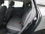 Renault Clio Estate 0.9 TCe 90Pk Limited | Apple & Android Carplay | Navigatie | Parkeersensoren Achter | Trekhaak | Privacy Glass | Airco | Cruise Control & Snelheidsbegrenzer |