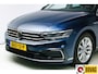 Volkswagen Passat Variant 1.4 TSI PHEV GTE Business | Stoelverwarming | Achterbankverwarming | Elec. klep Travel-assist, Camera, Navigatie, Digi dashbord, ACC