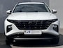 Hyundai Tucson 1.6 T-GDI PHEV Premium 4WD 265pk automaat / Weinig km / Dealer onderhouden / Accu SoH 100% / Trekgewicht 1.350 kg / Adaptief CC / Lederen Bekleding  / 19" LMV / Stuur- en Stoelverwarming / Camera 360° / Stoelventilatie /