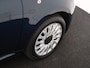 Fiat 500 1.2 Lounge | Navigatie | Parkeersensoren achter | Panoramadak | Super kmstand!