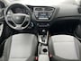 Hyundai i20 1.0 T-GDI 100PK Comfort | Geïntegreerde navigatiesysteem | Achteruitrijcamera | Climate control | Apple Carplay & Android Auto | Donker getint glas |