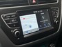 Hyundai i20 1.0 T-GDI 100PK Comfort | Geïntegreerde navigatiesysteem | Achteruitrijcamera | Climate control | Apple Carplay & Android Auto | Donker getint glas |