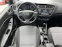 Hyundai i20 1.0 T-GDI 100PK Comfort | Geïntegreerde navigatiesysteem | Achteruitrijcamera | Climate control | Apple Carplay & Android Auto | Donker getint glas |