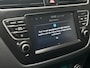 Hyundai i20 1.0 T-GDI 100PK Comfort | Geïntegreerde navigatiesysteem | Achteruitrijcamera | Climate control | Apple Carplay & Android Auto | Donker getint glas |