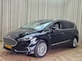 Ford S-Max Hybrid *VIGNALE* Automaat / Stoelkoeling / Stoel-Stuurverw. / Carplay / Leder / Memory / Camera / Cruise / ECC / 18'' LMV / Dealer Onderhouden