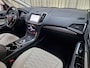 Ford S-Max Hybrid *VIGNALE* Automaat / Stoelkoeling / Stoel-Stuurverw. / Carplay / Leder / Memory / Camera / Cruise / ECC / 18'' LMV / Dealer Onderhouden