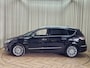 Ford S-Max Hybrid *VIGNALE* Automaat / Stoelkoeling / Stoel-Stuurverw. / Carplay / Leder / Memory / Camera / Cruise / ECC / 18'' LMV / Dealer Onderhouden
