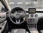 Mercedes-Benz GLA 180 Ambition | Panoramadak | Navigatie | 18 Inch Lichtmetalen Velgen | LED | Cruise Control | Privacy Glass |