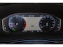 Volkswagen Transporter 2.0 TDI L2H1 32 DC Caravelle T6.1 150 PK DSG DUB/CAB