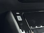 Peugeot 2008 SUV Allure Pack 130pk Automaat | Navigatie | Achteruitrijcamera | 3D Cockpit | Climate Control | Cruise Control | Led koplampen | Parkeersensoren | Keyless start | Apple Carplay / Android Auto | Bluetooth | DAB+ radio | 1e Eigenaar | Donker getint glas | Trekhaak | 17" lichtmetalen velgen |