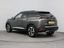 Peugeot 2008 SUV Allure Pack 130pk Automaat | Navigatie | Achteruitrijcamera | 3D Cockpit | Climate Control | Cruise Control | Led koplampen | Parkeersensoren | Keyless start | Apple Carplay / Android Auto | Bluetooth | DAB+ radio | 1e Eigenaar | Donker getint glas | Trekhaak | 17" lichtmetalen velgen |