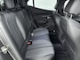 Peugeot 2008 SUV Allure Pack 130pk Automaat | Navigatie | Achteruitrijcamera | 3D Cockpit | Climate Control | Cruise Control | Led koplampen | Parkeersensoren | Keyless start | Apple Carplay / Android Auto | Bluetooth | DAB+ radio | 1e Eigenaar | Donker getint glas | Trekhaak | 17" lichtmetalen velgen |