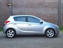 Hyundai i20 1.2i DynamicVersion, Airco, Afn. Trekhaak, Lichtmetalen Velgen, Lage KM stand.