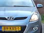 Hyundai i20 1.2i DynamicVersion, Airco, Afn. Trekhaak, Lichtmetalen Velgen, Lage KM stand.