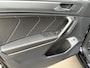 Volkswagen Tiguan Allspace 1.5 TSI 150pk DSG R-Line | Black line | Trekhaak | Keyless | Camera | Rijklaar incl. 1 jaar Bovag garantie