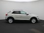 Volkswagen T-Roc 1.0 TSI Life 110 PK | Apple Carplay | Android Auto | Parkeersensoren | Digital Cockpit | Airco | Adapative Cruise Control | Getint glas | LED | Lichtmetalen velgen |