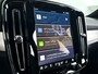 Volvo XC40 B4 Plus Dark | Trekhaak | Stoel- en stuurverwarming | Harman Kardon