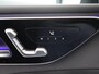 Mercedes-Benz C-klasse 300 e Luxury Line | Panorama-dak | Donkergetint glas | Electrische stoelen met geheugen | Sfeerverlichting