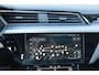 Audi E-tron E-tron 55 quattro 95 kWh * ZEER NETTE AUTO * CAMERA * DEALER ONDERHOUD *