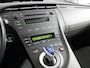 Toyota Prius 1.8 Aspiration | Parkeer sensoren voor + achter | Cruise control | Zwarte lichtmetalen velgen |