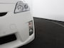 Toyota Prius 1.8 Aspiration | Parkeer sensoren voor + achter | Cruise control | Zwarte lichtmetalen velgen |