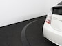 Toyota Prius 1.8 Aspiration | Parkeer sensoren voor + achter | Cruise control | Zwarte lichtmetalen velgen |