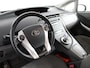 Toyota Prius 1.8 Aspiration | Parkeer sensoren voor + achter | Cruise control | Zwarte lichtmetalen velgen |