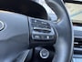 Hyundai Kona Electric EV Fashion 64 kWh | Navigatie | Camera | Head-Up Display | Premium Audio | Adapt. Cruise Control | Dodehoek | Apple Carplay/Android Auto | Rijklaarprijs!