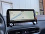 Hyundai Kona Electric EV Fashion 64 kWh | Navigatie | Camera | Head-Up Display | Premium Audio | Adapt. Cruise Control | Dodehoek | Apple Carplay/Android Auto | Rijklaarprijs!