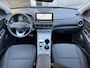 Hyundai Kona Electric EV Fashion 64 kWh | Navigatie | Camera | Head-Up Display | Premium Audio | Adapt. Cruise Control | Dodehoek | Apple Carplay/Android Auto | Rijklaarprijs!