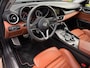 Alfa Romeo Giulia 2.0T 280PK Automaat Super Apple-Carplay Camera Leer