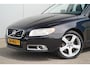 Volvo V70 2.0T R-Edition / NL-Auto / Leder / Navigatie / Cruise / Trekhaak / Camera / Stoelverw. / Climate